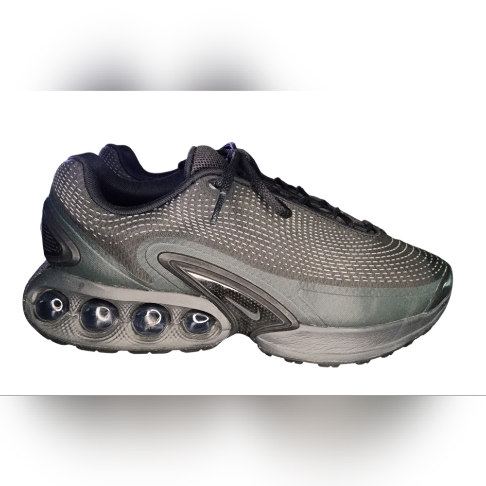 Nike Air Max DN 'Black Dark Smoke Grey', Mens 11 - Picture 2 of 10